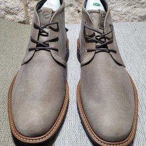 ECCO Men's St. 1 Hybrid Gore-Tex Waterproof Chukka Boot